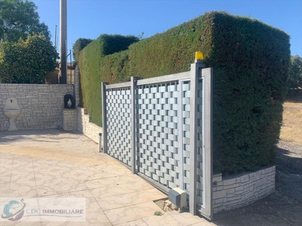 casa indipendente in vendita a Lercara Friddi