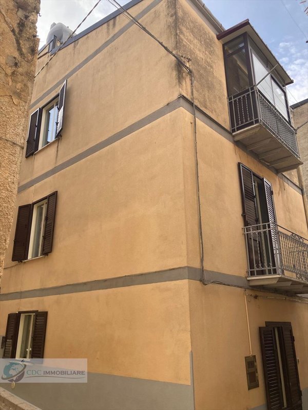 casa indipendente in vendita a Lercara Friddi