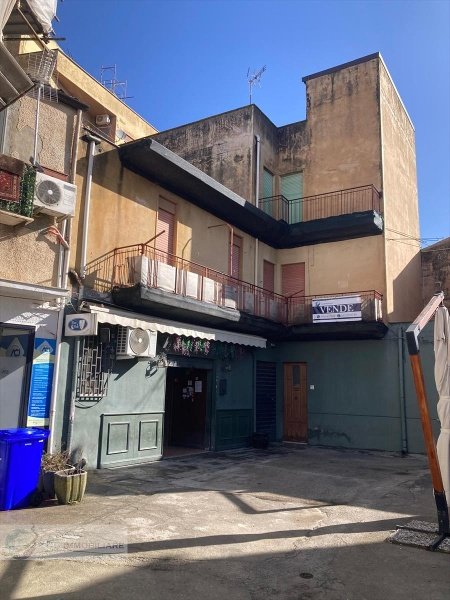 casa indipendente in vendita a Lercara Friddi