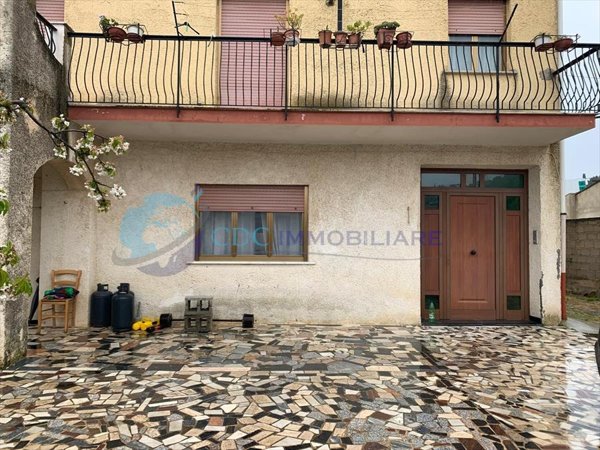 casa indipendente in vendita a Lercara Friddi