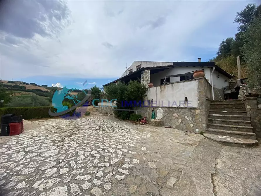 casa indipendente in vendita a Lercara Friddi
