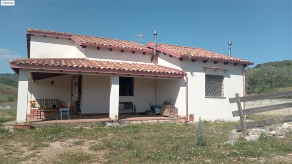 casa indipendente in vendita a Marineo