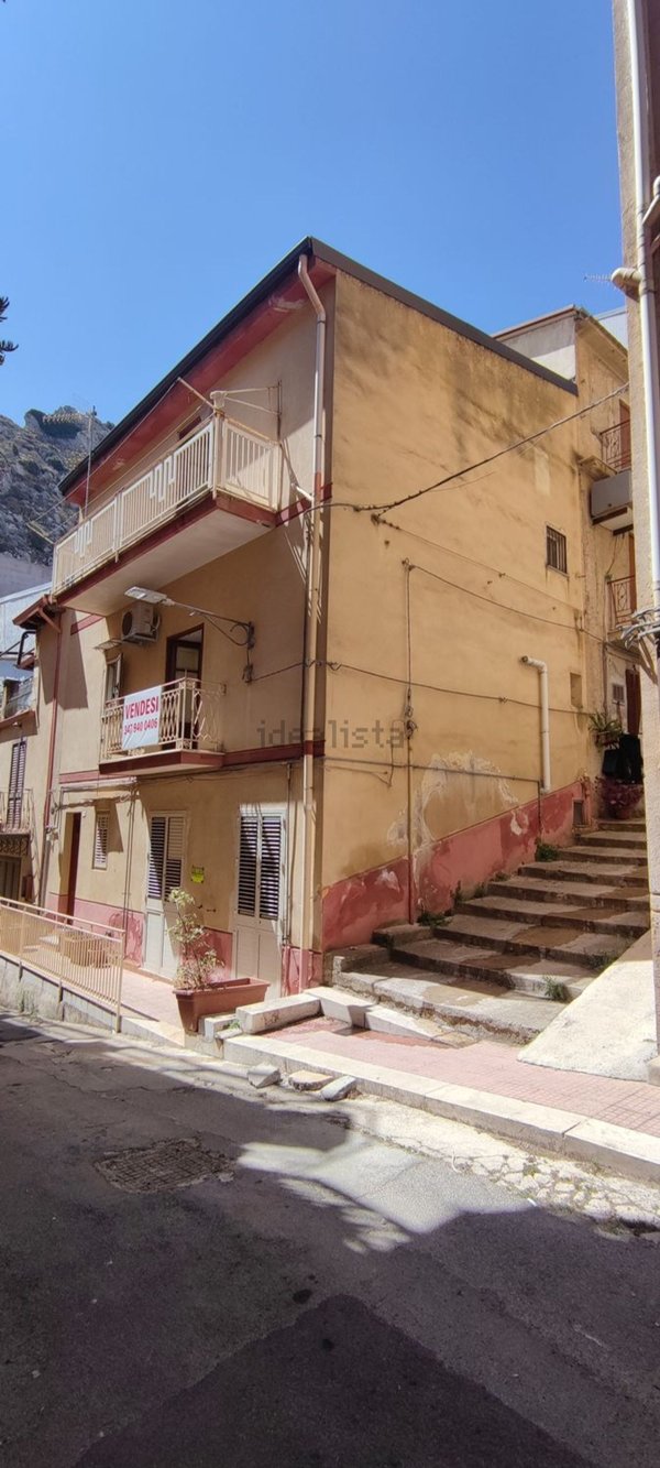 casa indipendente in vendita a Marineo