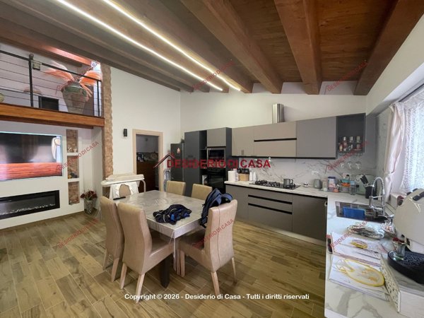 casa indipendente in vendita a Marineo