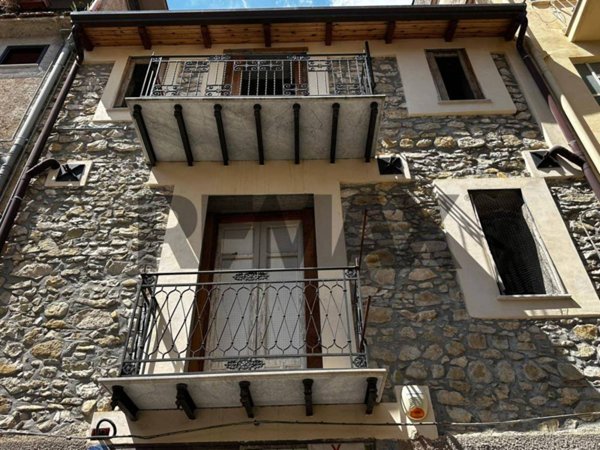 casa indipendente in vendita a Marineo