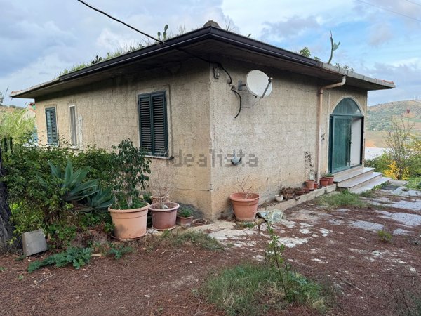 casa indipendente in vendita a Mezzojuso