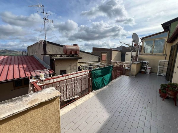 appartamento in vendita a Mezzojuso in zona Pignaro