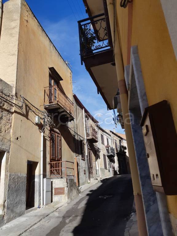 casa indipendente in vendita a Mezzojuso in zona Pignaro