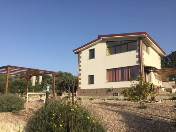 casa indipendente in vendita a Misilmeri