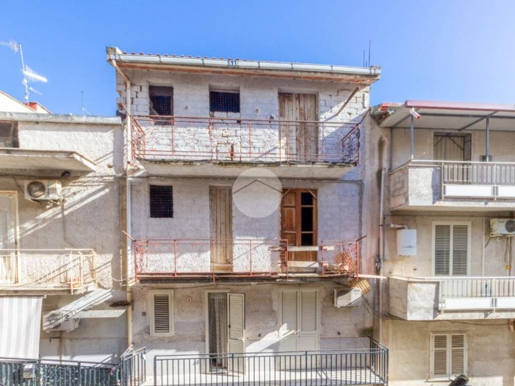 intera palazzina in vendita a Misilmeri