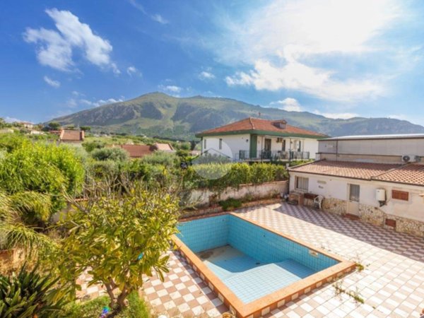 casa indipendente in vendita a Misilmeri in zona Portella di Mare