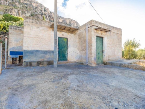 casa indipendente in vendita a Misilmeri in zona Portella di Mare