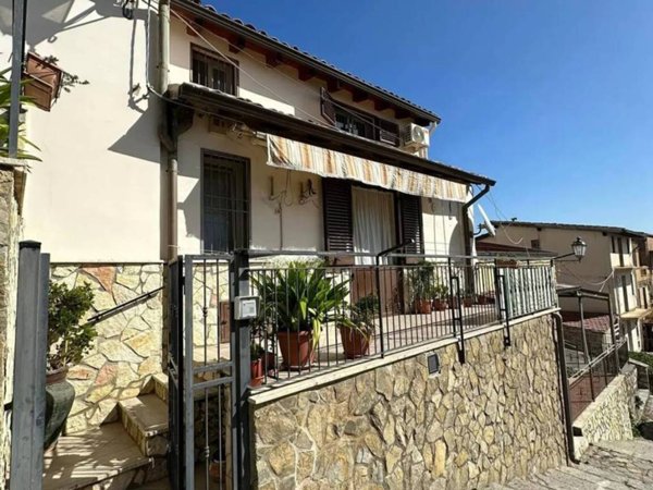 casa indipendente in vendita a Misilmeri