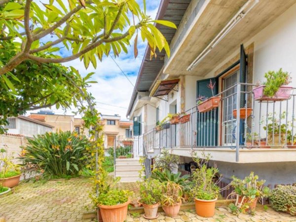 casa indipendente in vendita a Misilmeri in zona Portella di Mare