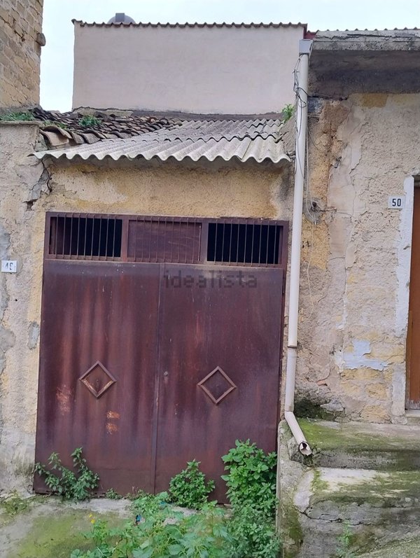 locale di sgombero in vendita a Misilmeri
