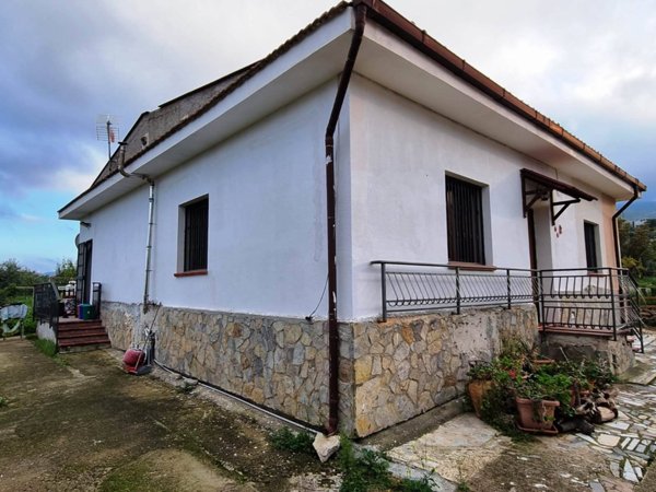 casa indipendente in vendita a Misilmeri