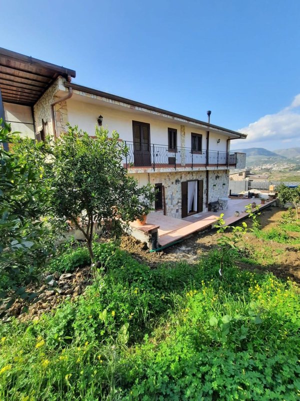 casa indipendente in vendita a Misilmeri