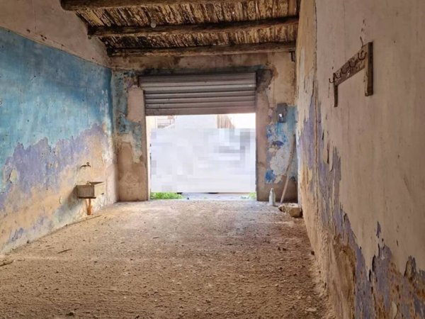 locale di sgombero in vendita a Misilmeri