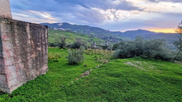 casa indipendente in vendita a Misilmeri