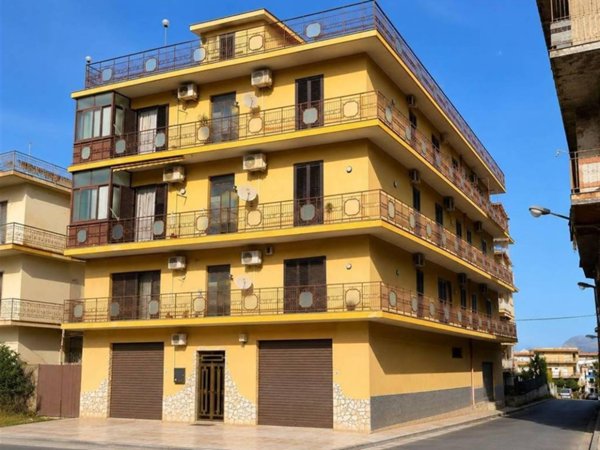 negozio in vendita a Misilmeri in zona Portella di Mare