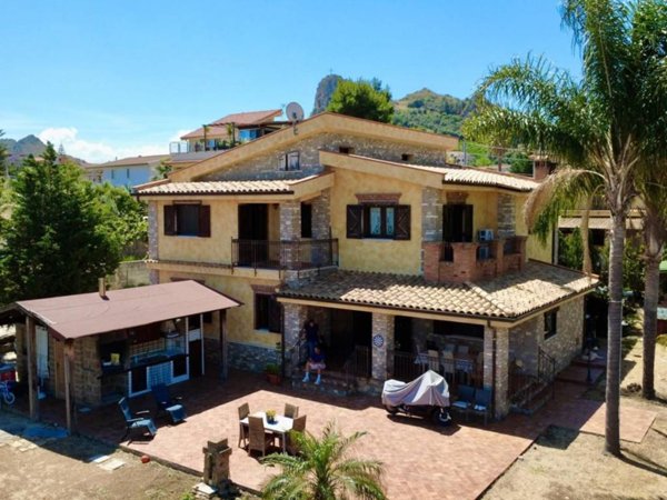 casa indipendente in vendita a Misilmeri in zona Portella di Mare