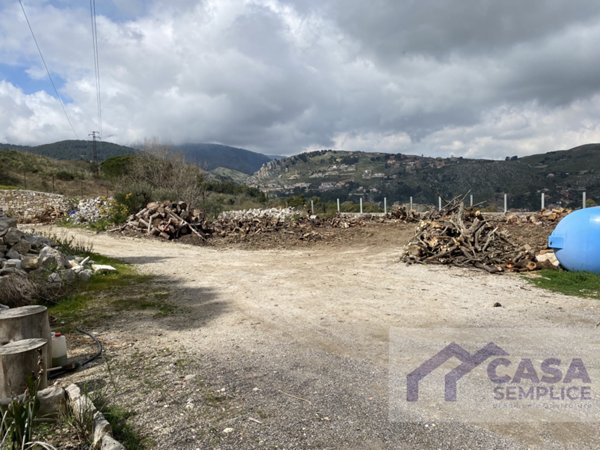 terreno edificabile in vendita a Monreale in zona Giacalone