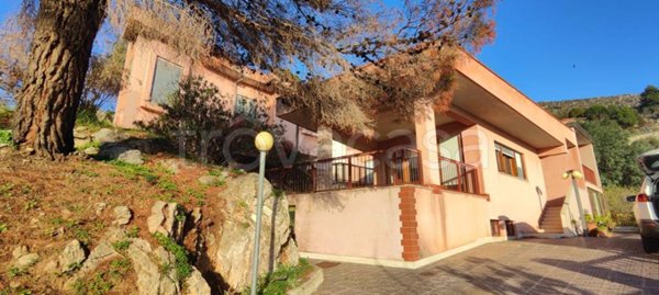 casa indipendente in vendita a Monreale in zona San Martino delle Scale