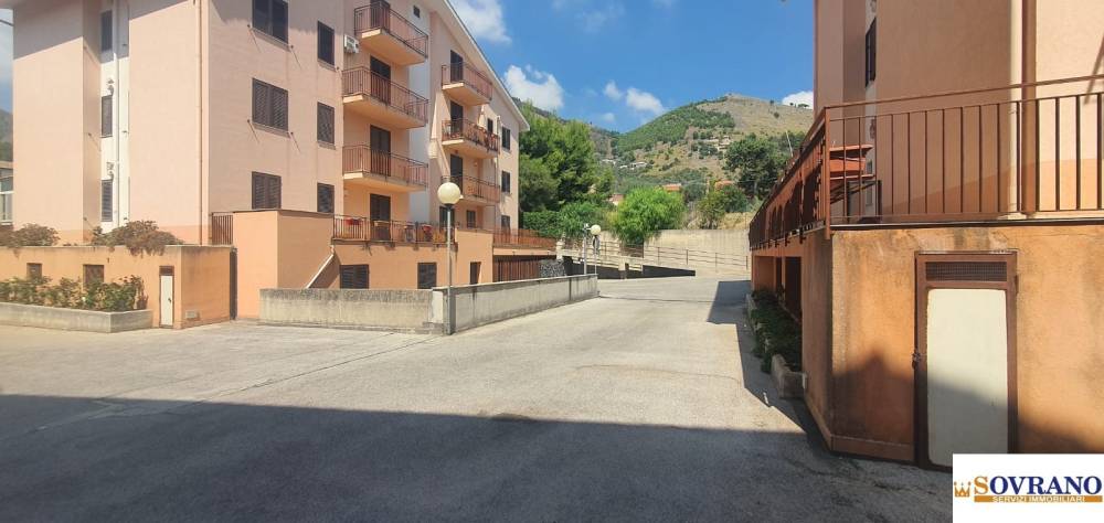 appartamento in vendita a Monreale in zona Santa Rosalia