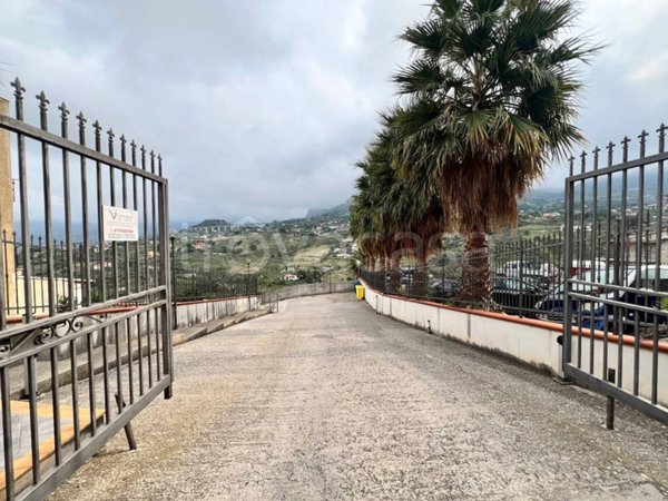 appartamento in vendita a Monreale in zona Pioppo