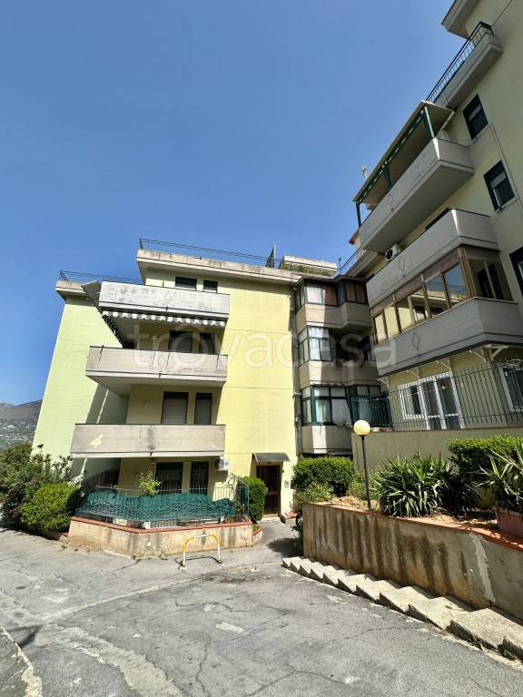 appartamento in vendita a Monreale in zona Villa Ciambra