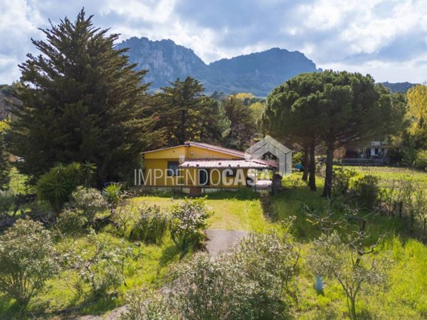 casa indipendente in vendita a Monreale in zona San Martino delle Scale