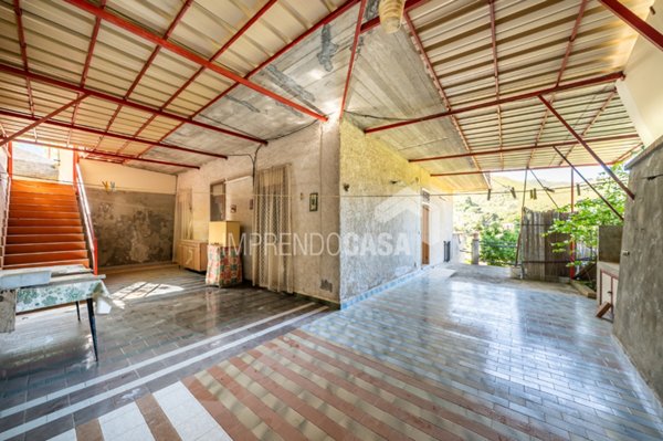 casa indipendente in vendita a Monreale in zona San Martino delle Scale