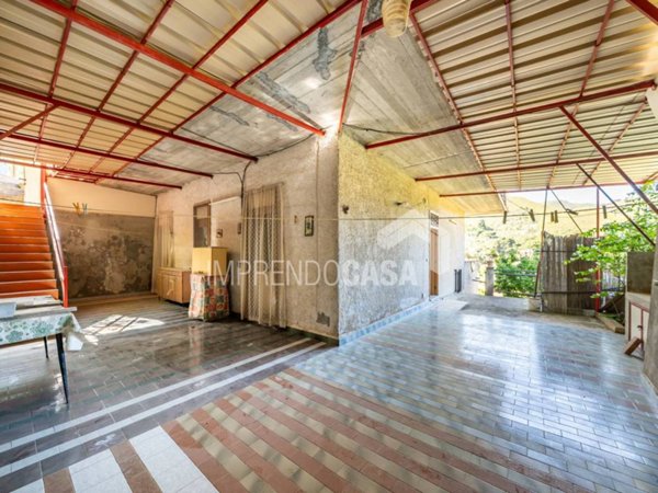 casa indipendente in vendita a Monreale in zona San Martino delle Scale
