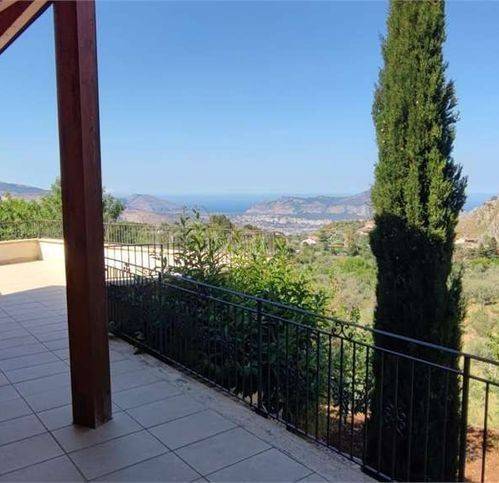 casa indipendente in vendita a Monreale in zona Monte Caputo