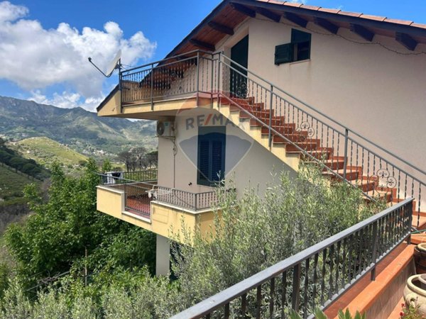 casa indipendente in vendita a Monreale