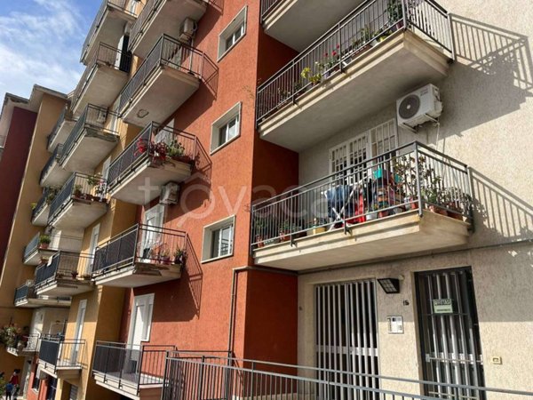negozio in vendita a Monreale