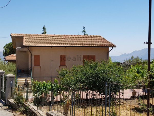casa indipendente in vendita a Monreale in zona Giacalone