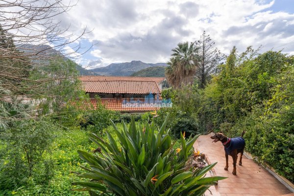 casa indipendente in vendita a Monreale in zona Aquino