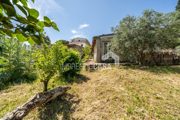 casa indipendente in vendita a Monreale in zona Aquino