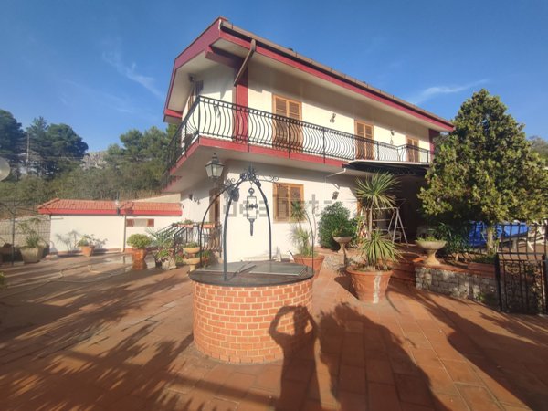 casa indipendente in vendita a Monreale