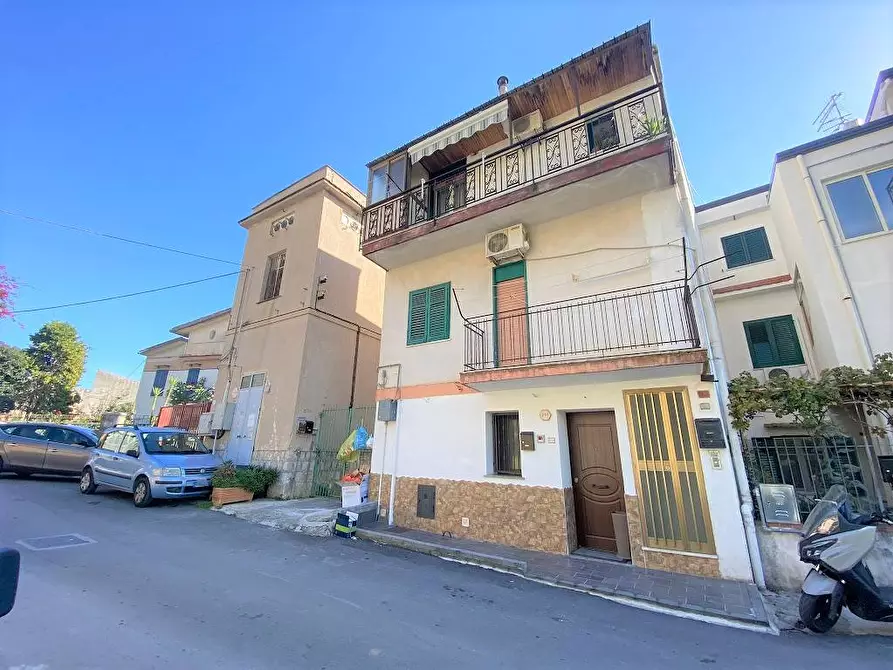 appartamento in vendita a Monreale in zona Santa Rosalia
