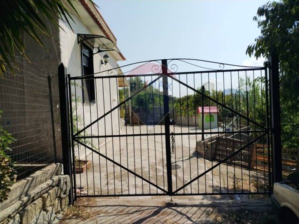 casa indipendente in vendita a Monreale in zona Pioppo