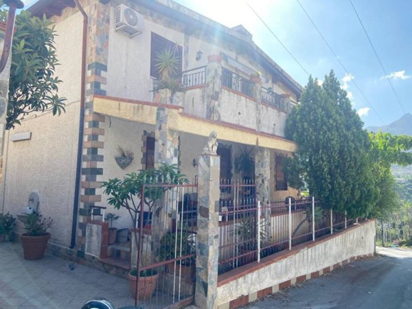 casa indipendente in vendita a Monreale