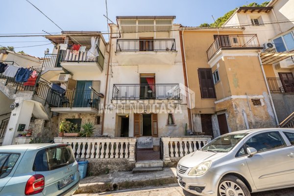 appartamento in vendita a Monreale in zona San Martino delle Scale