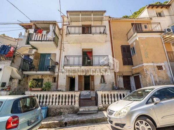 appartamento in vendita a Monreale in zona San Martino delle Scale