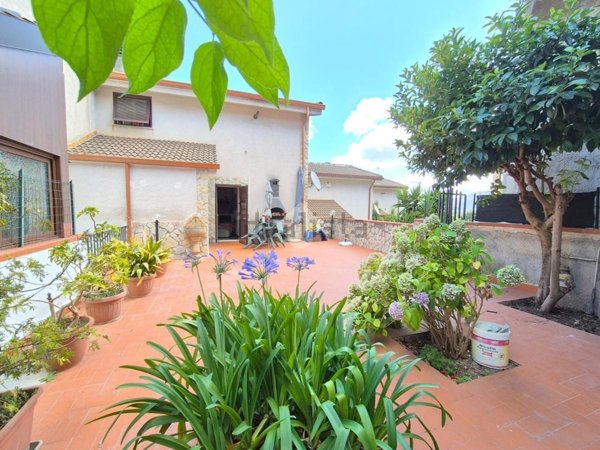 casa indipendente in vendita a Monreale