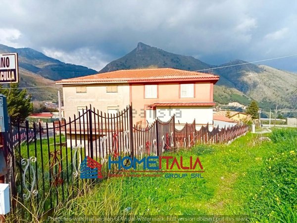 casa indipendente in vendita a Monreale in zona Pioppo