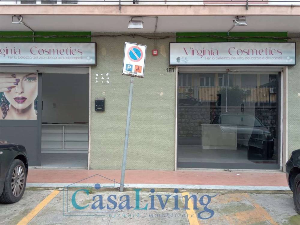 negozio in vendita a Monreale