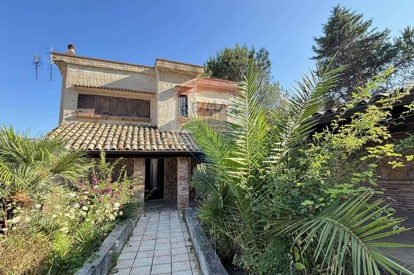 casa indipendente in vendita a Monreale in zona San Martino delle Scale