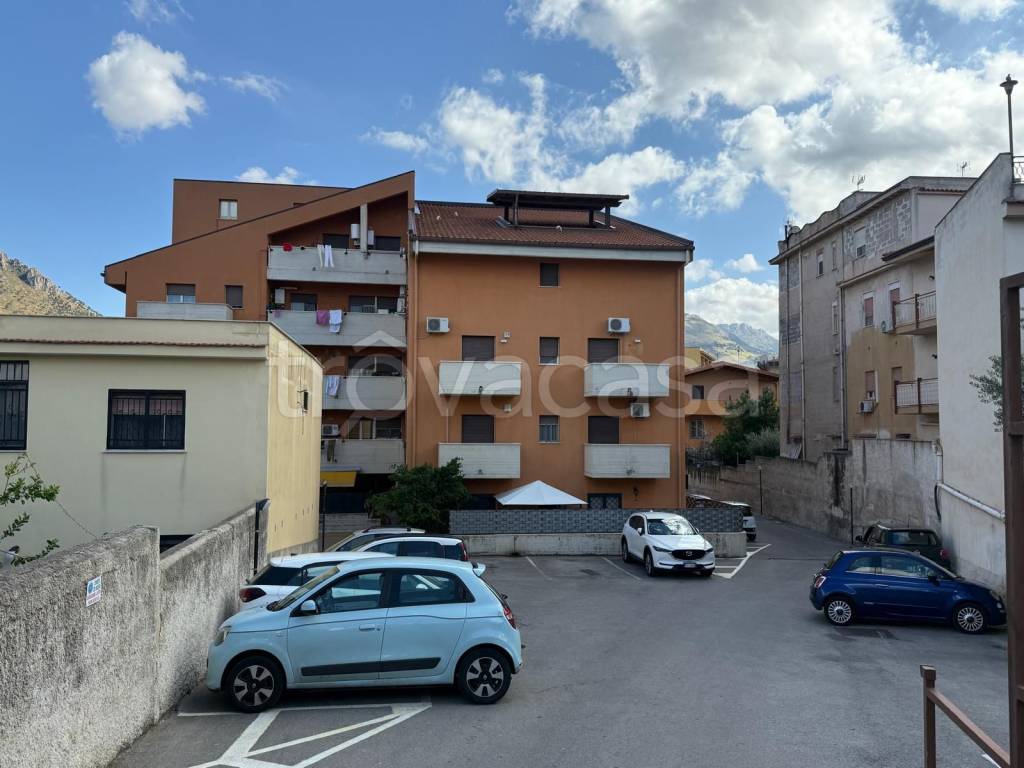 appartamento in vendita a Monreale in zona Aquino